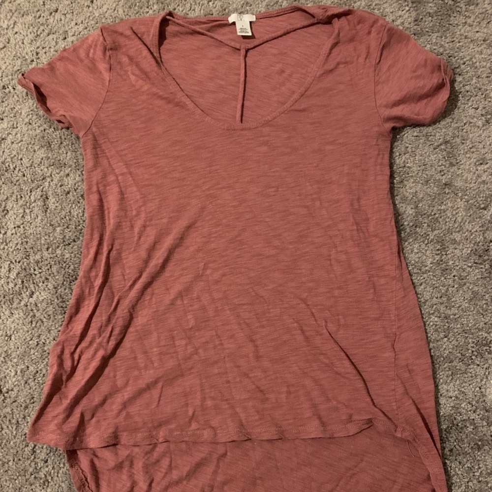 Pink short sleeve flow top with cut out neckline